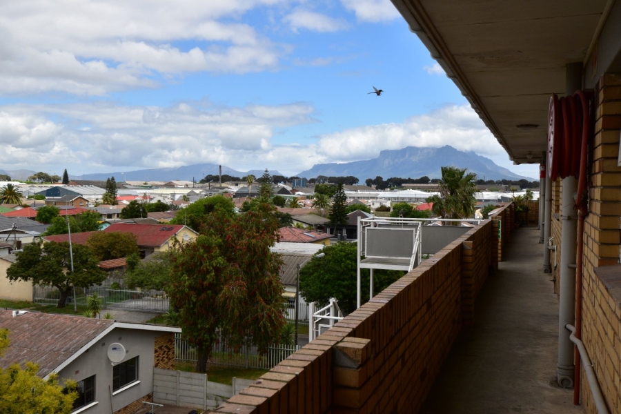  Bedroom Property for Sale in Parow Valley Western Cape